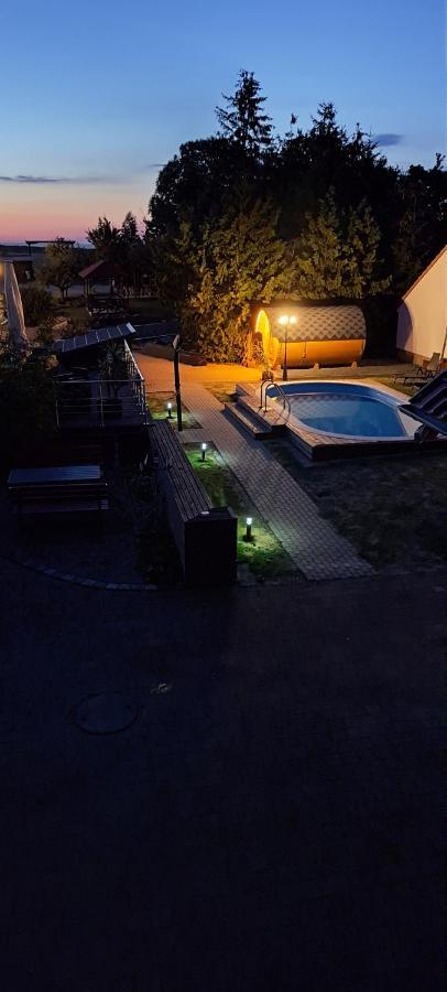 B&B Talstation Horselberg-Hainich Екстериор снимка